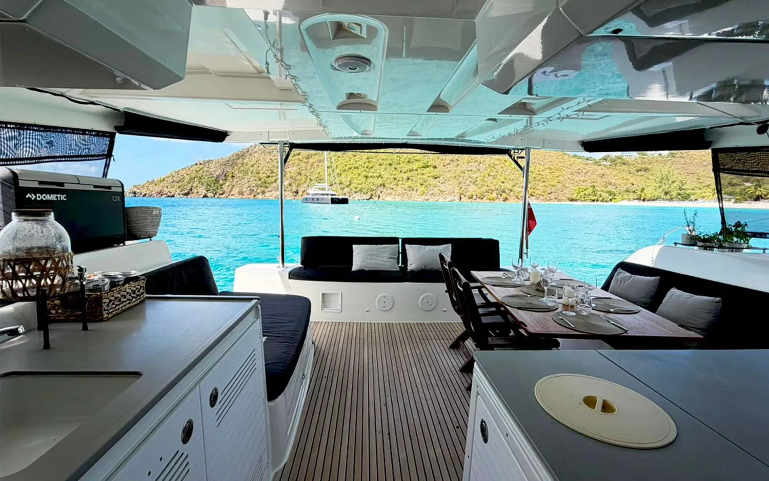 yacht-592137