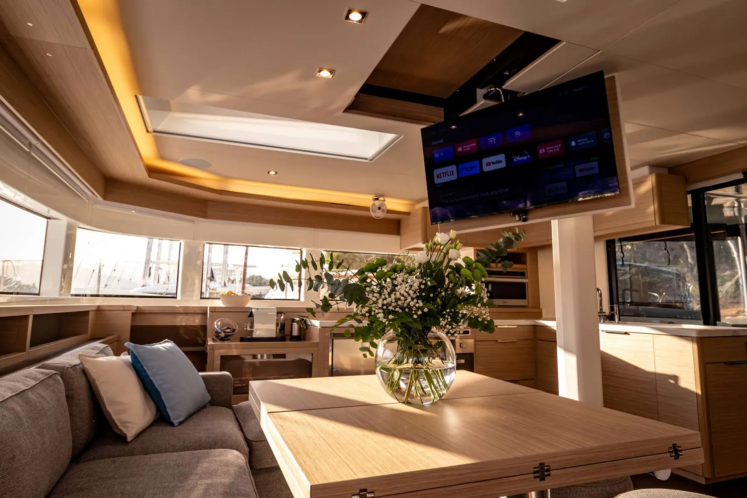 yacht-574688