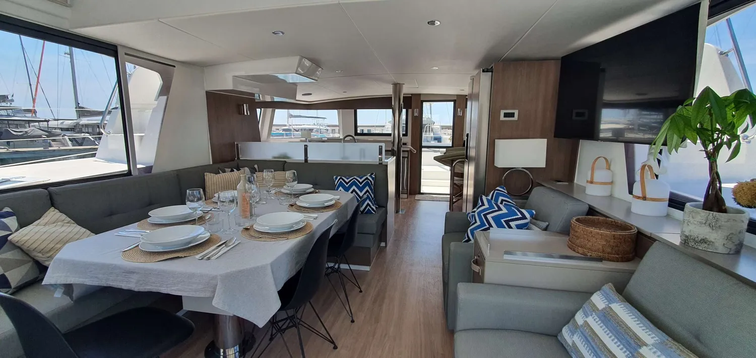 yacht-589647