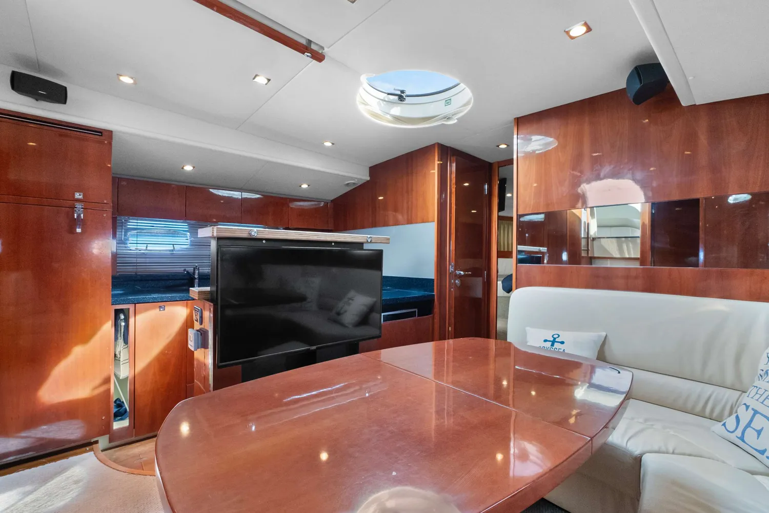 yacht-558354