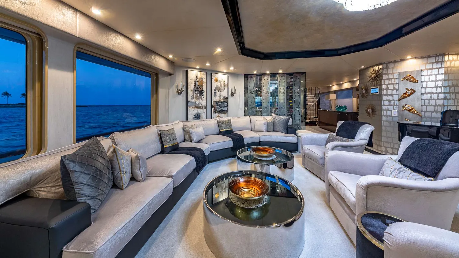 yacht-574891