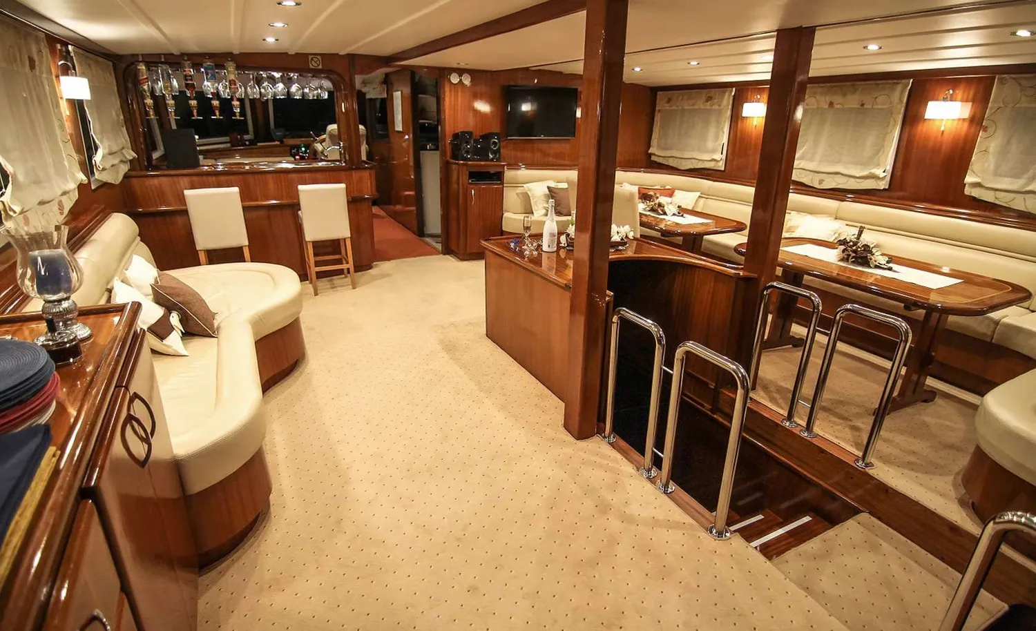yacht-562609