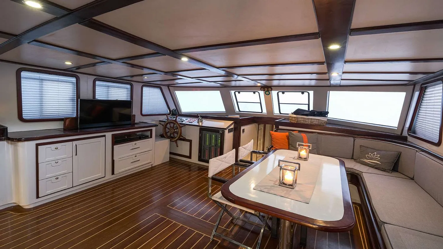 yacht-574878