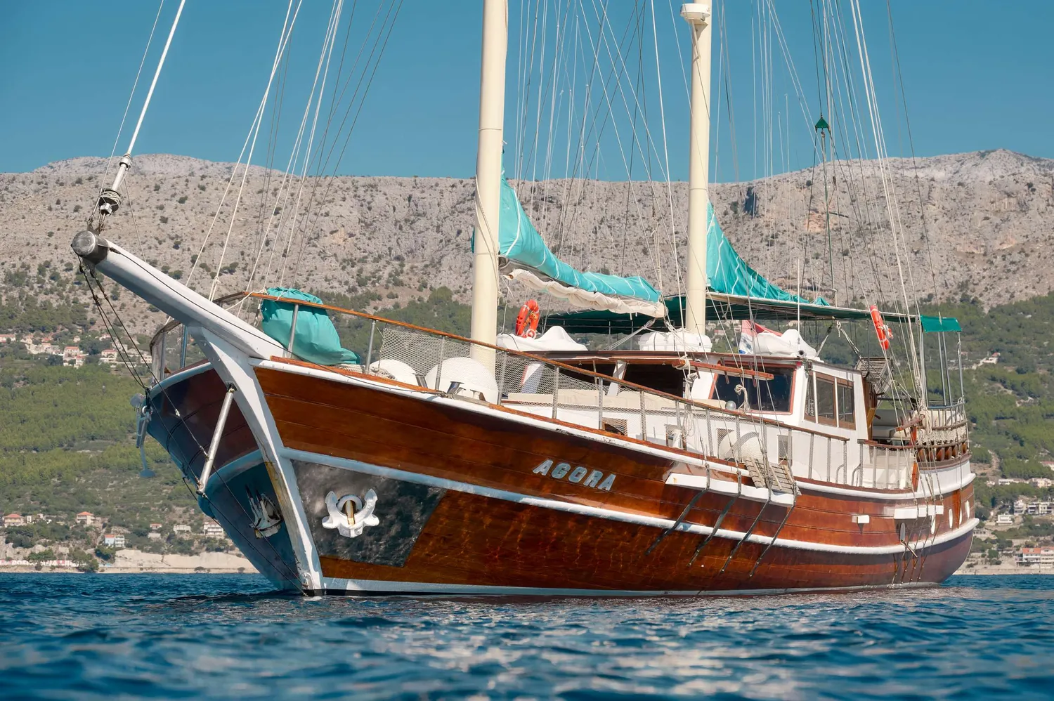 yacht-557411