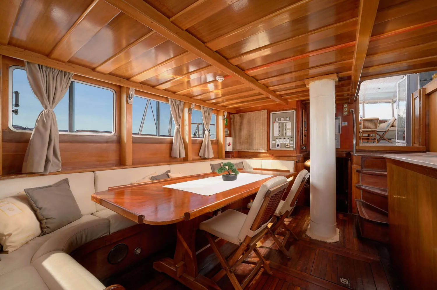 yacht-581604