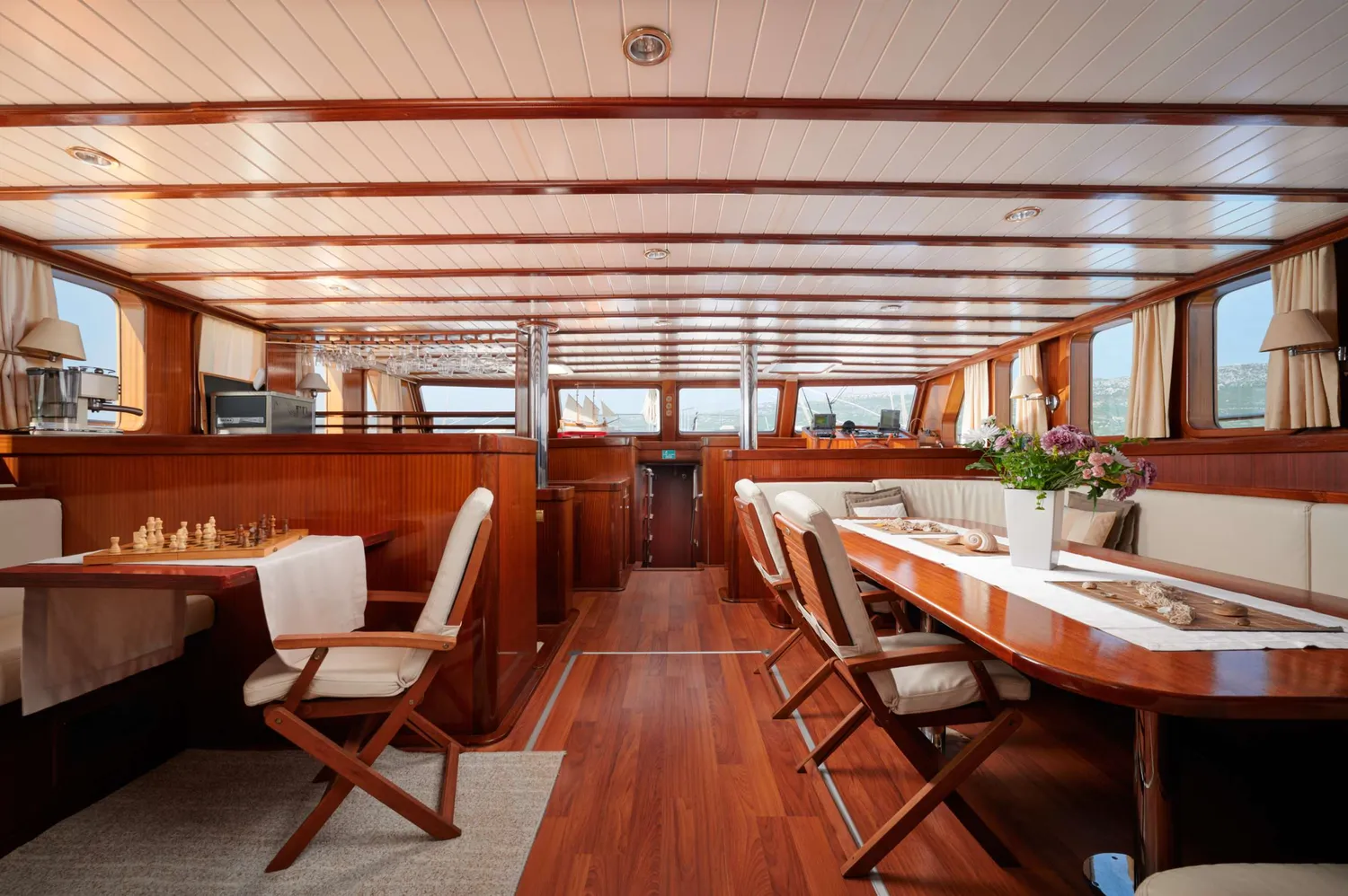 yacht-566871