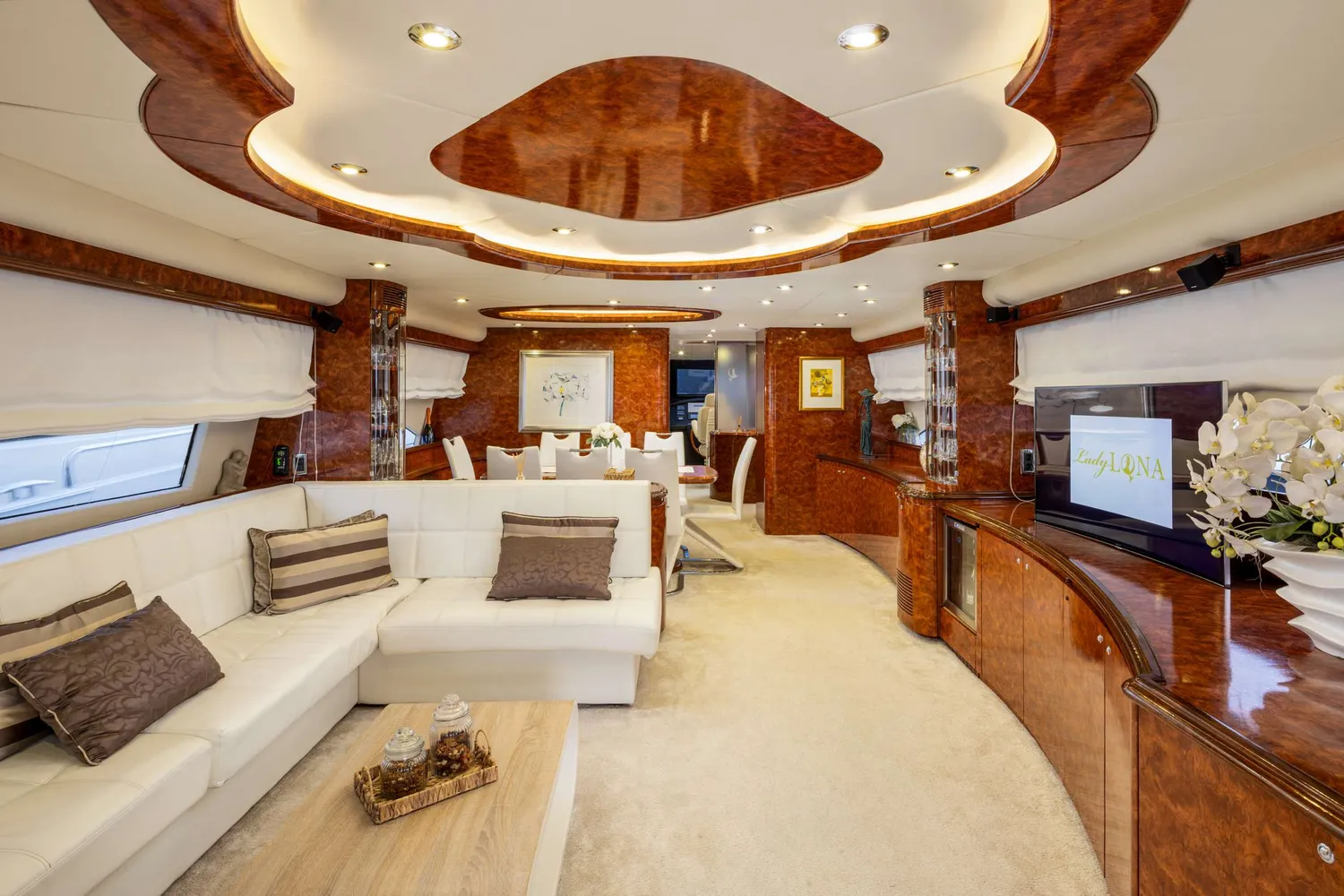 yacht-572967