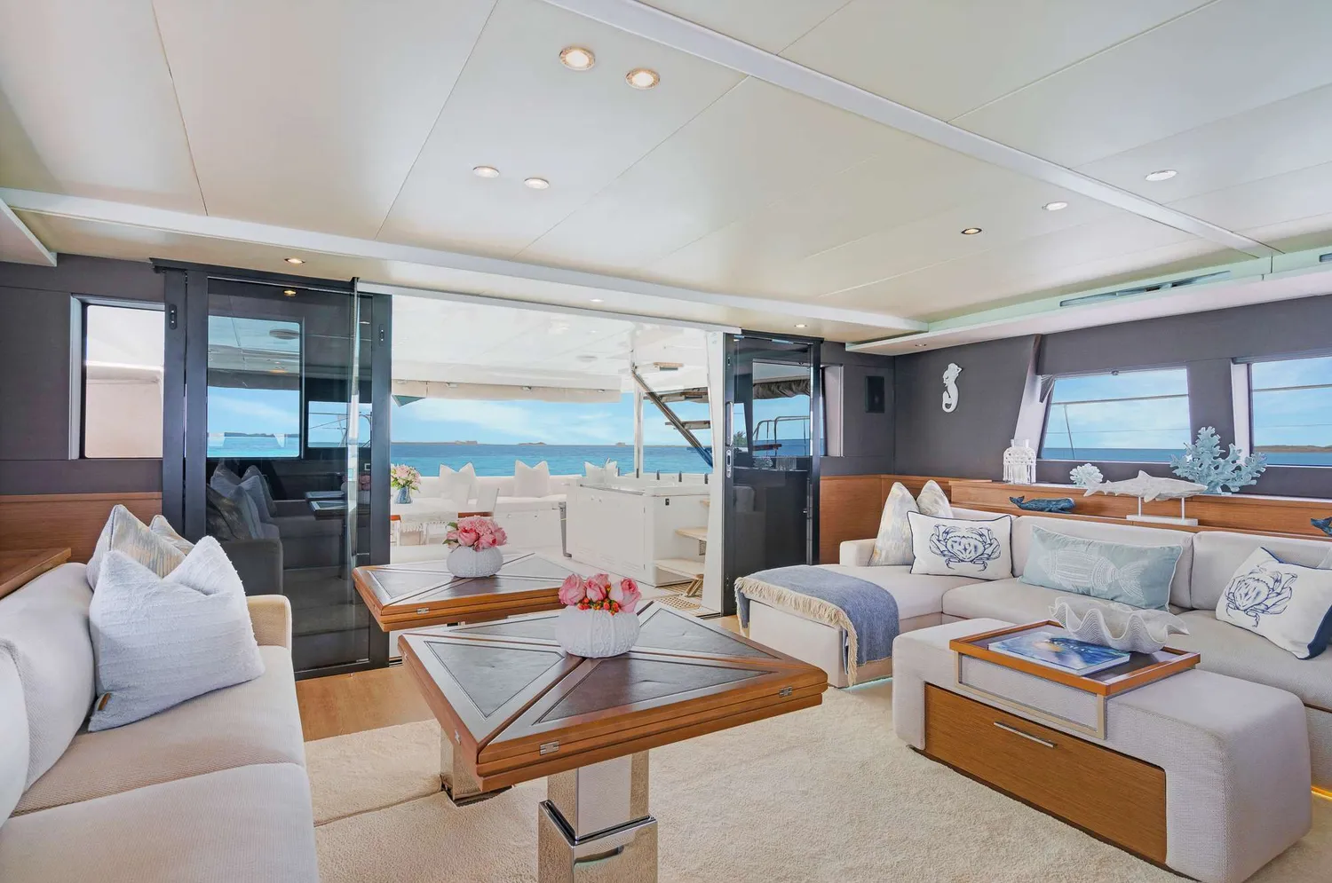 yacht-585084