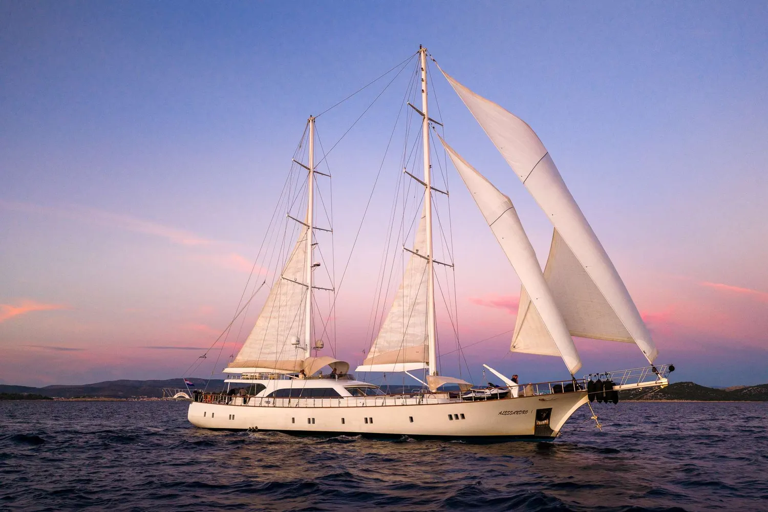 yacht-579585