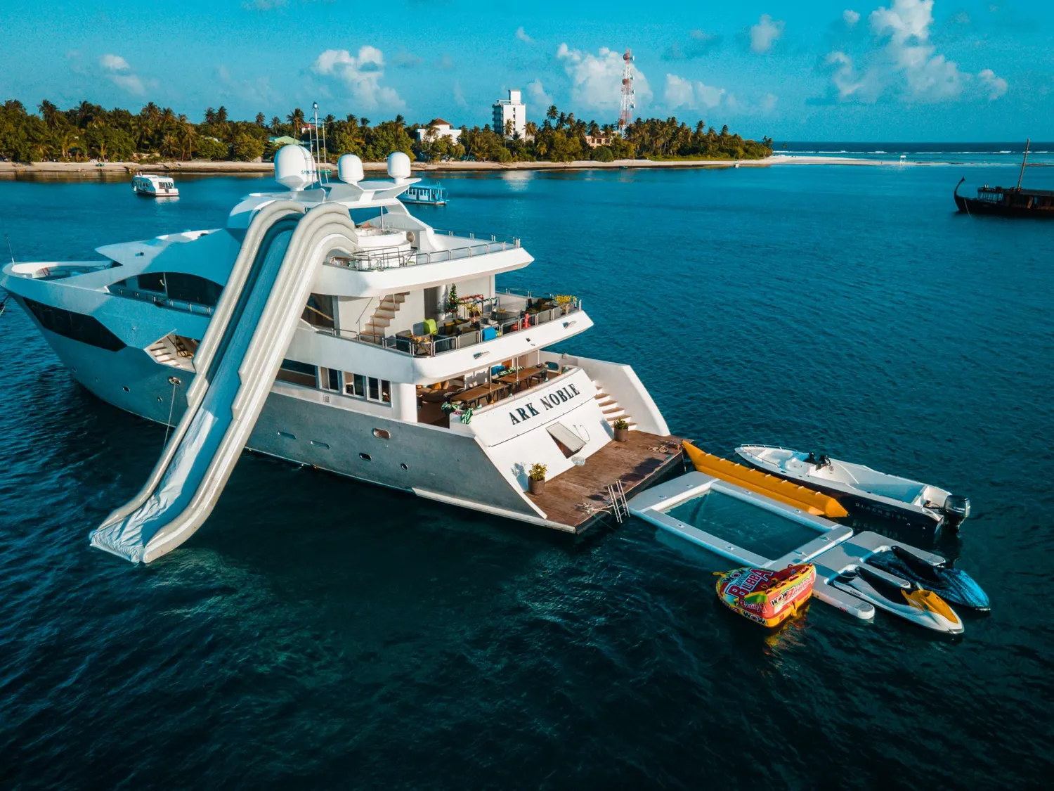 yacht-569522