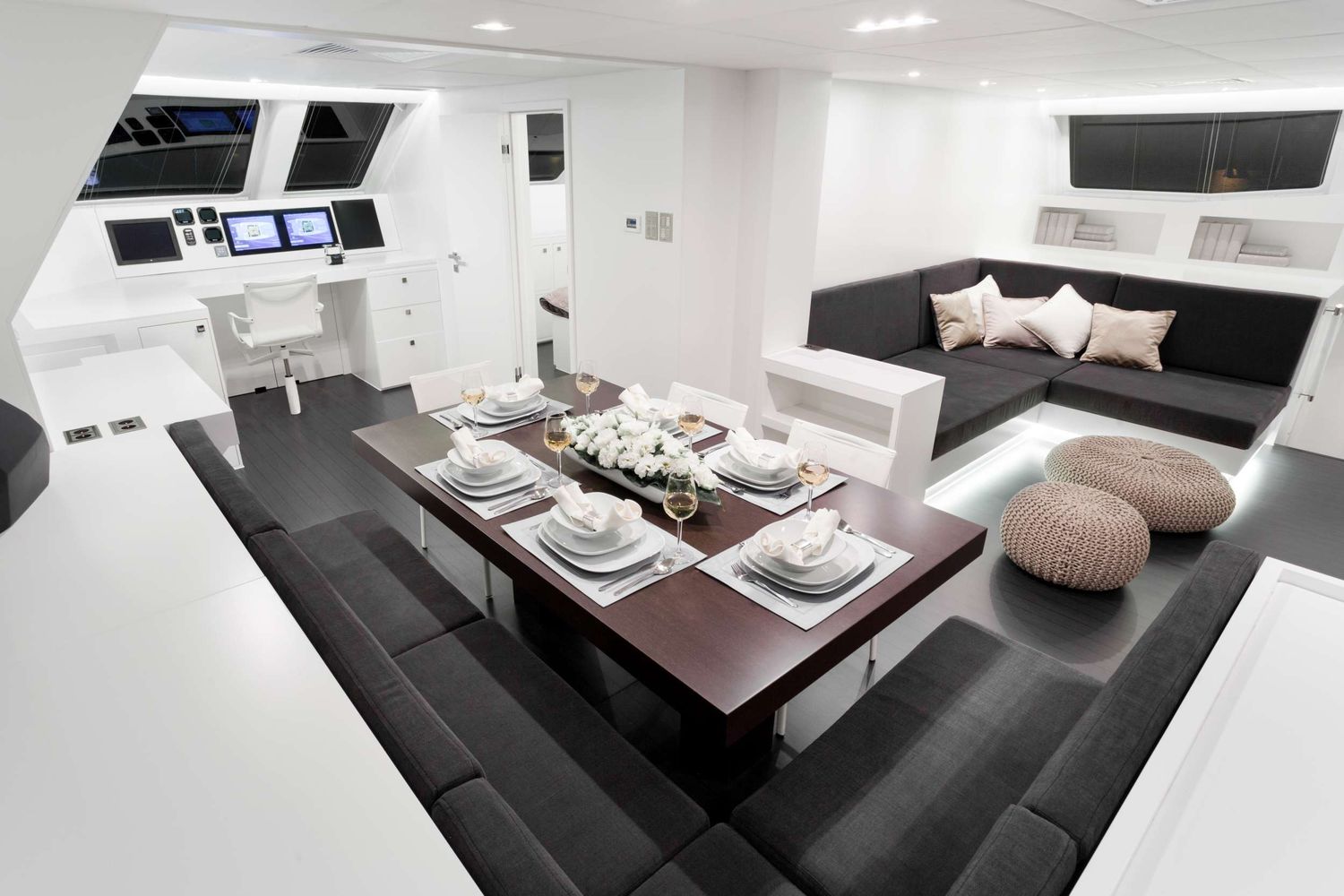 yacht-550624