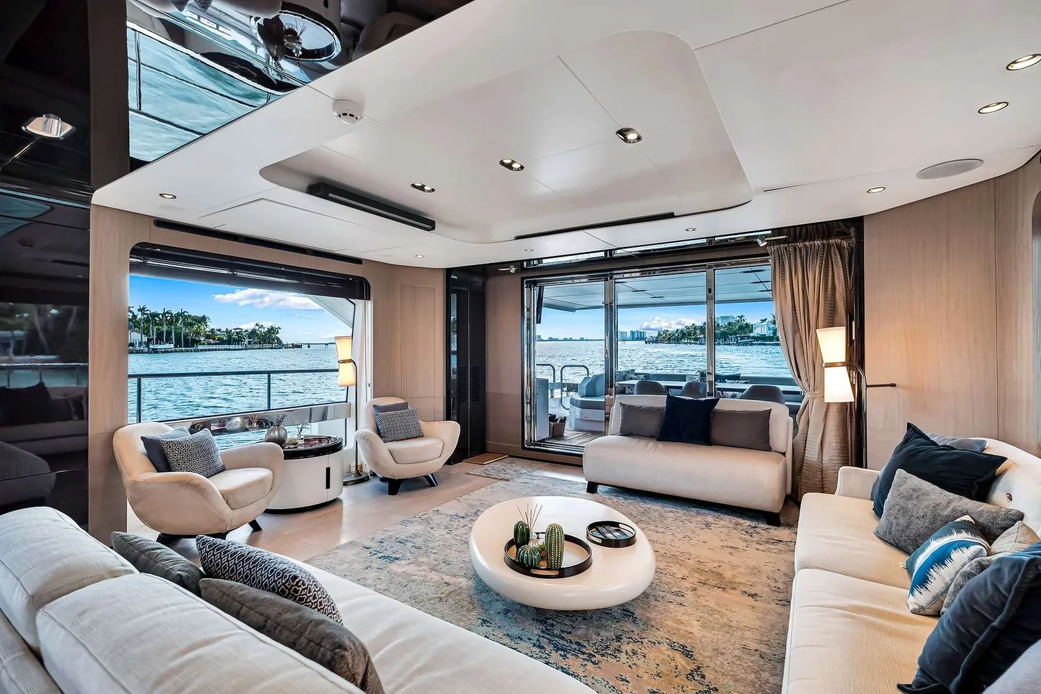 yacht-589671