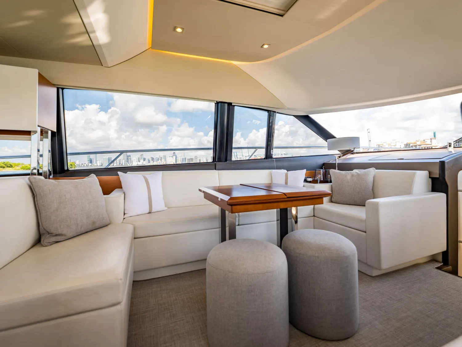 yacht-580057