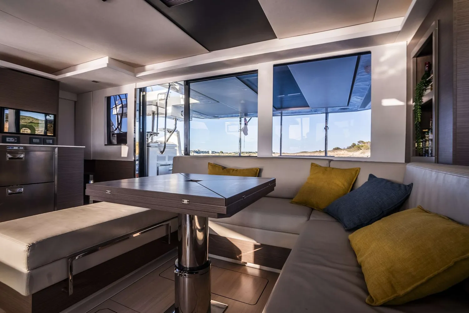 yacht-559885