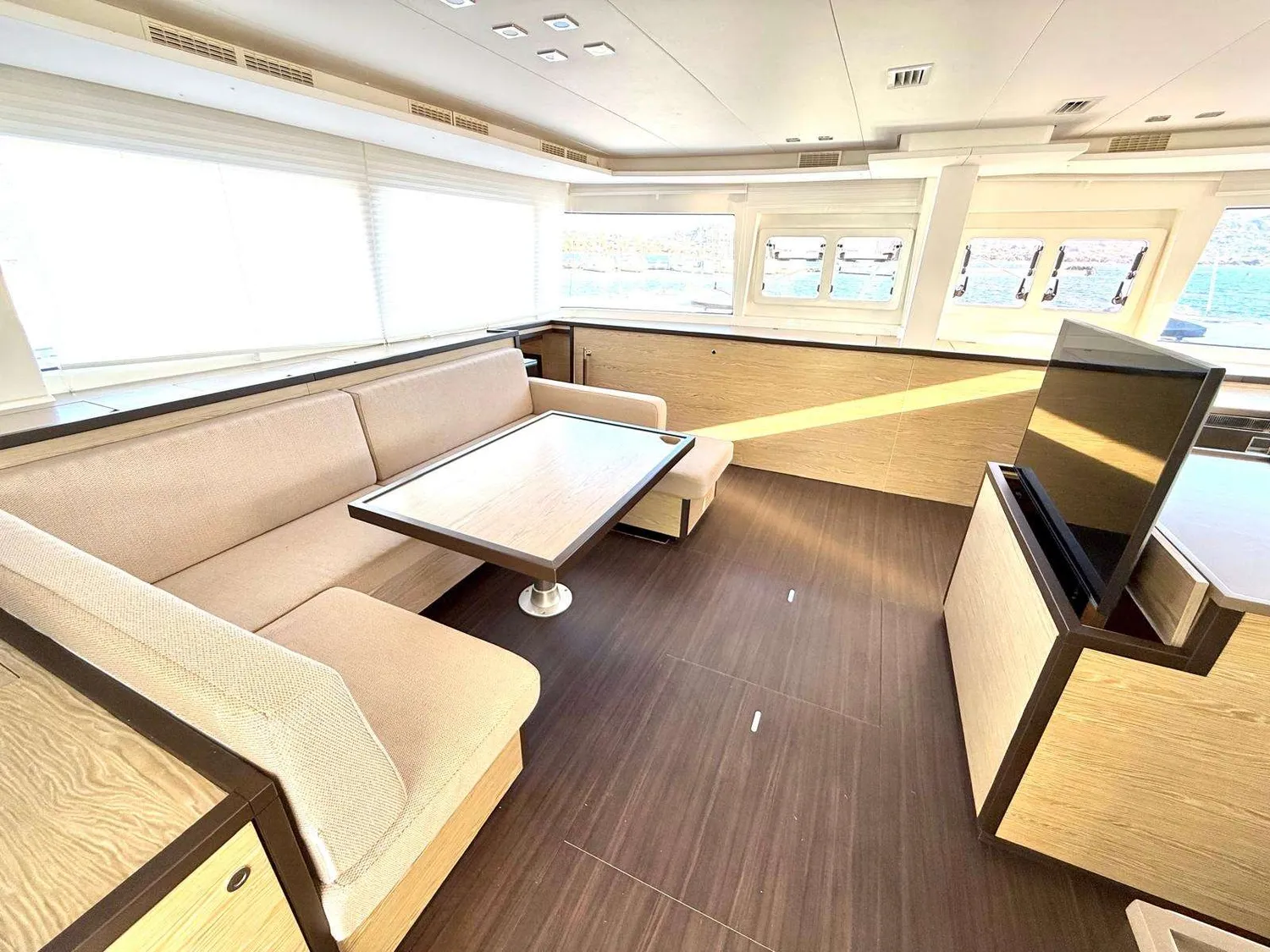 yacht-575349