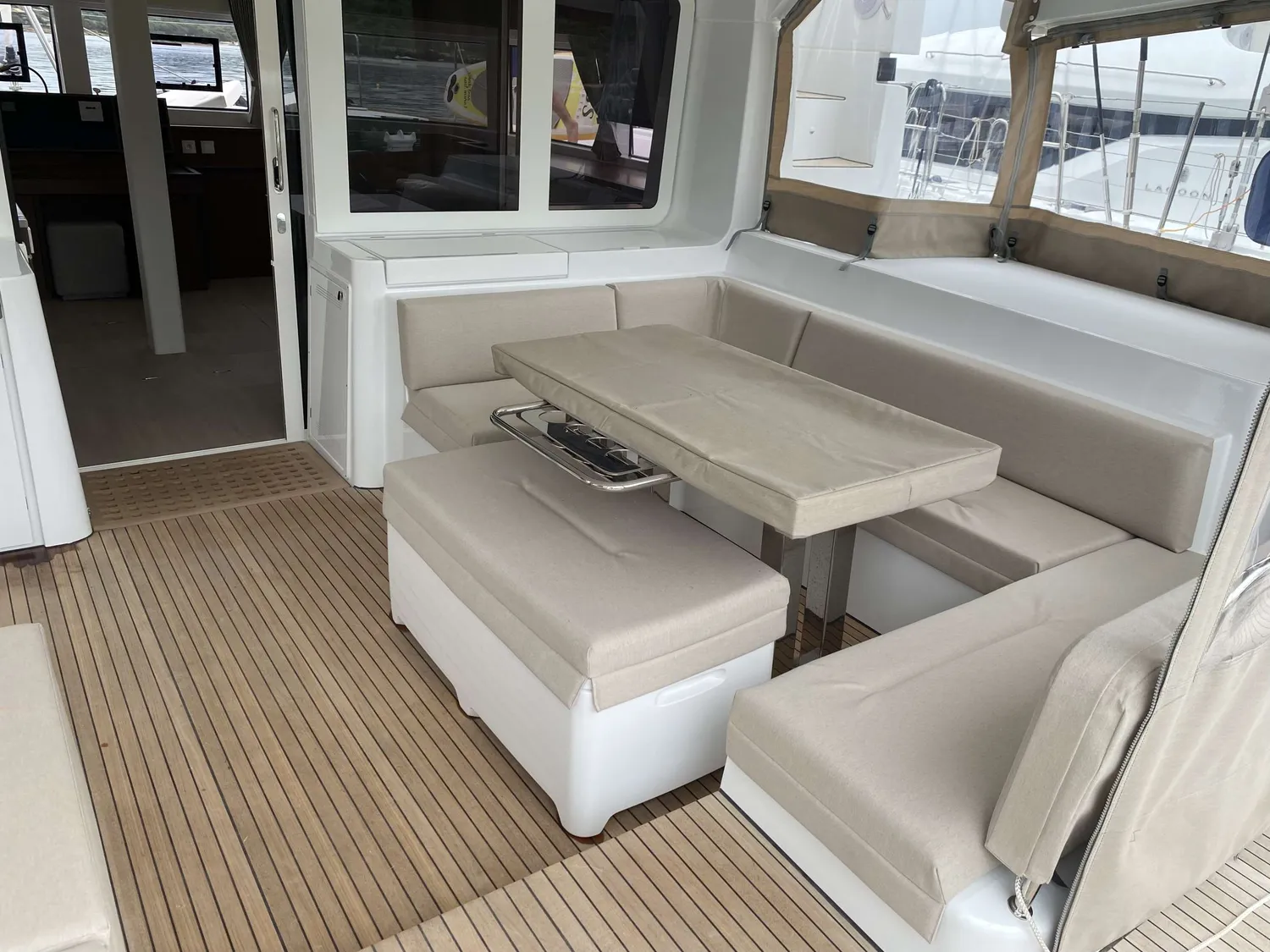 yacht-570062