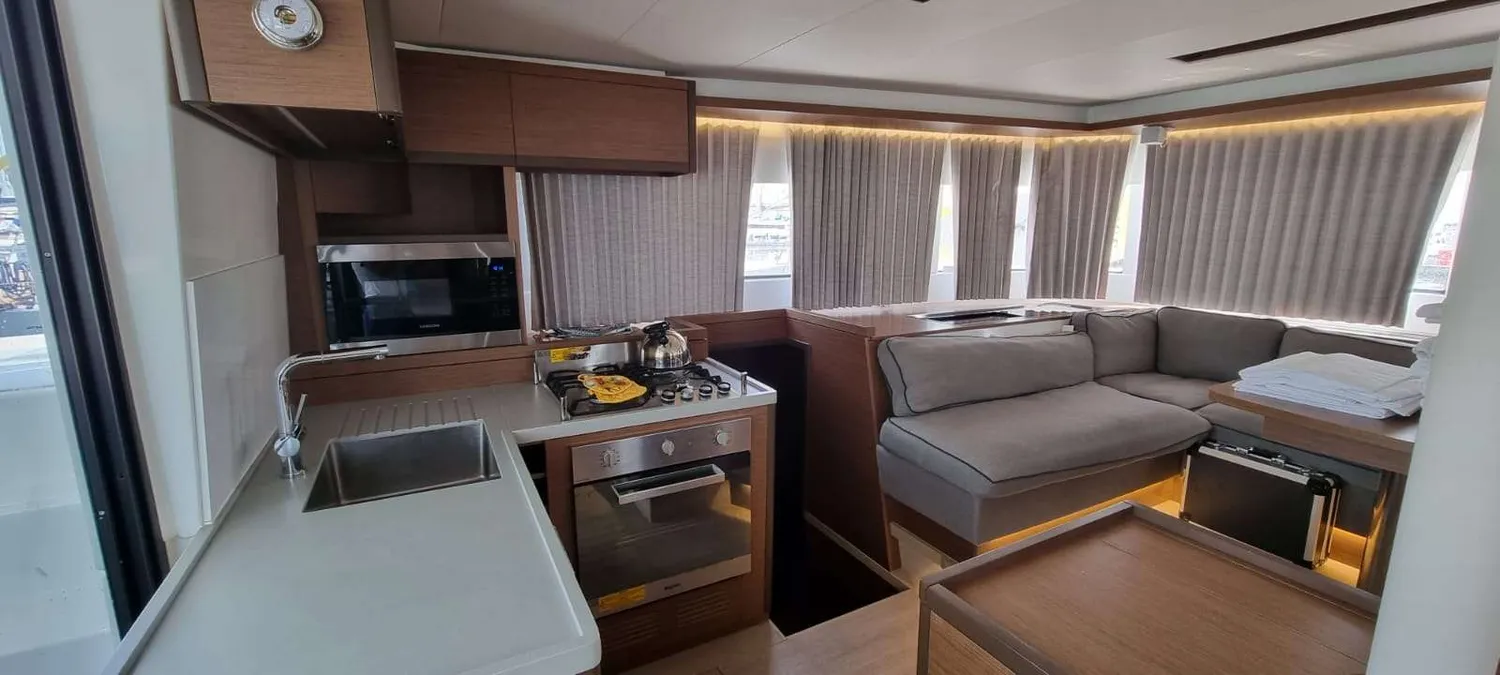 yacht-559286