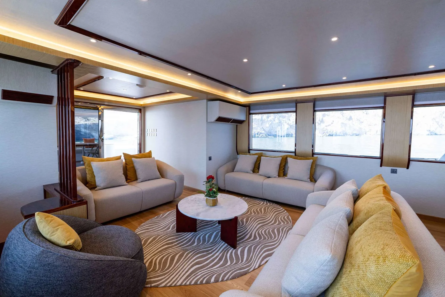 yacht-571908