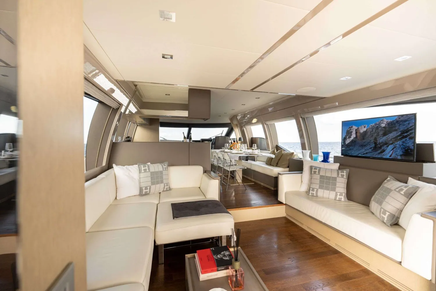 yacht-585007