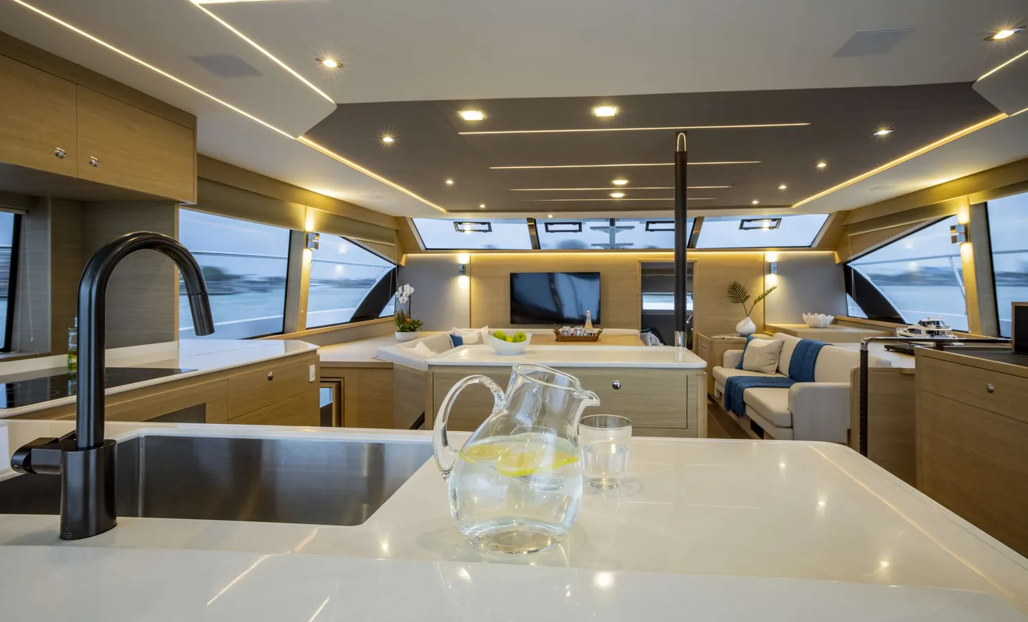 yacht-580265
