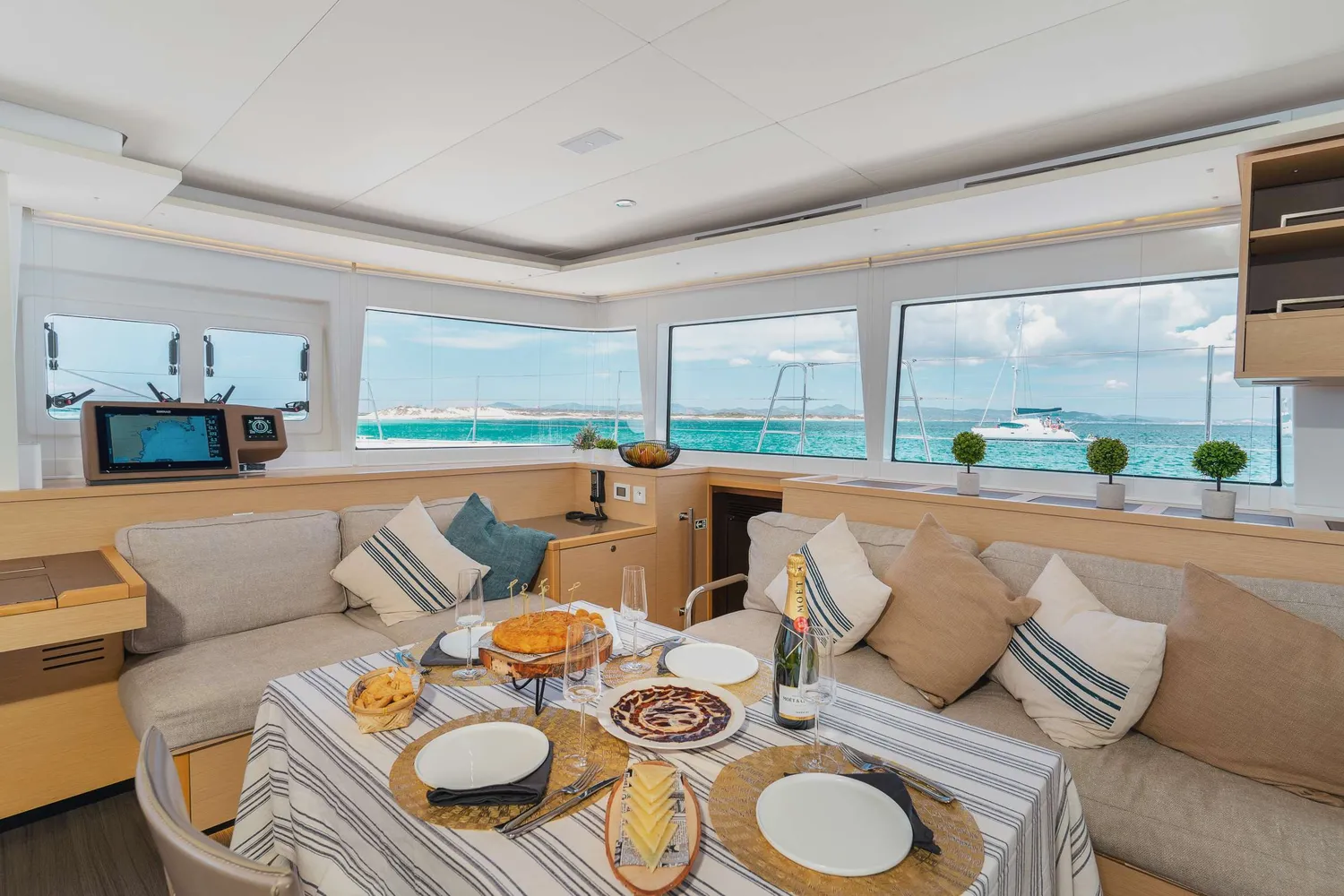 yacht-588091