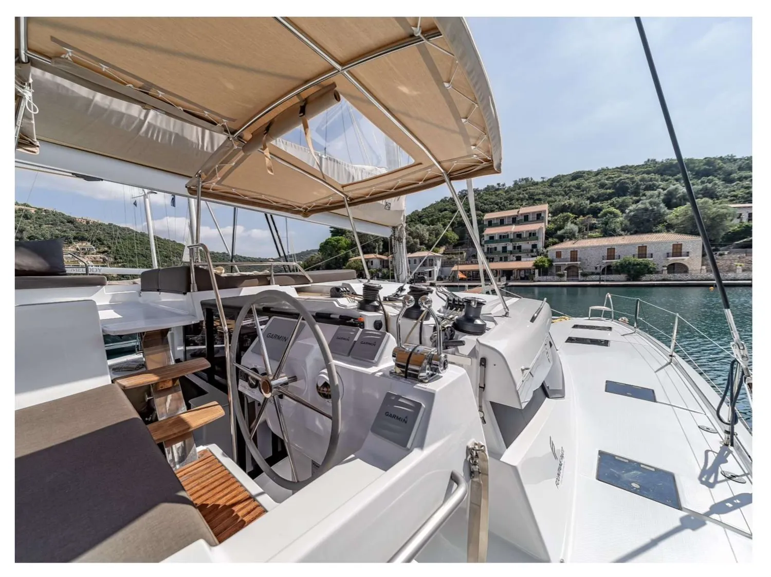 yacht-563870