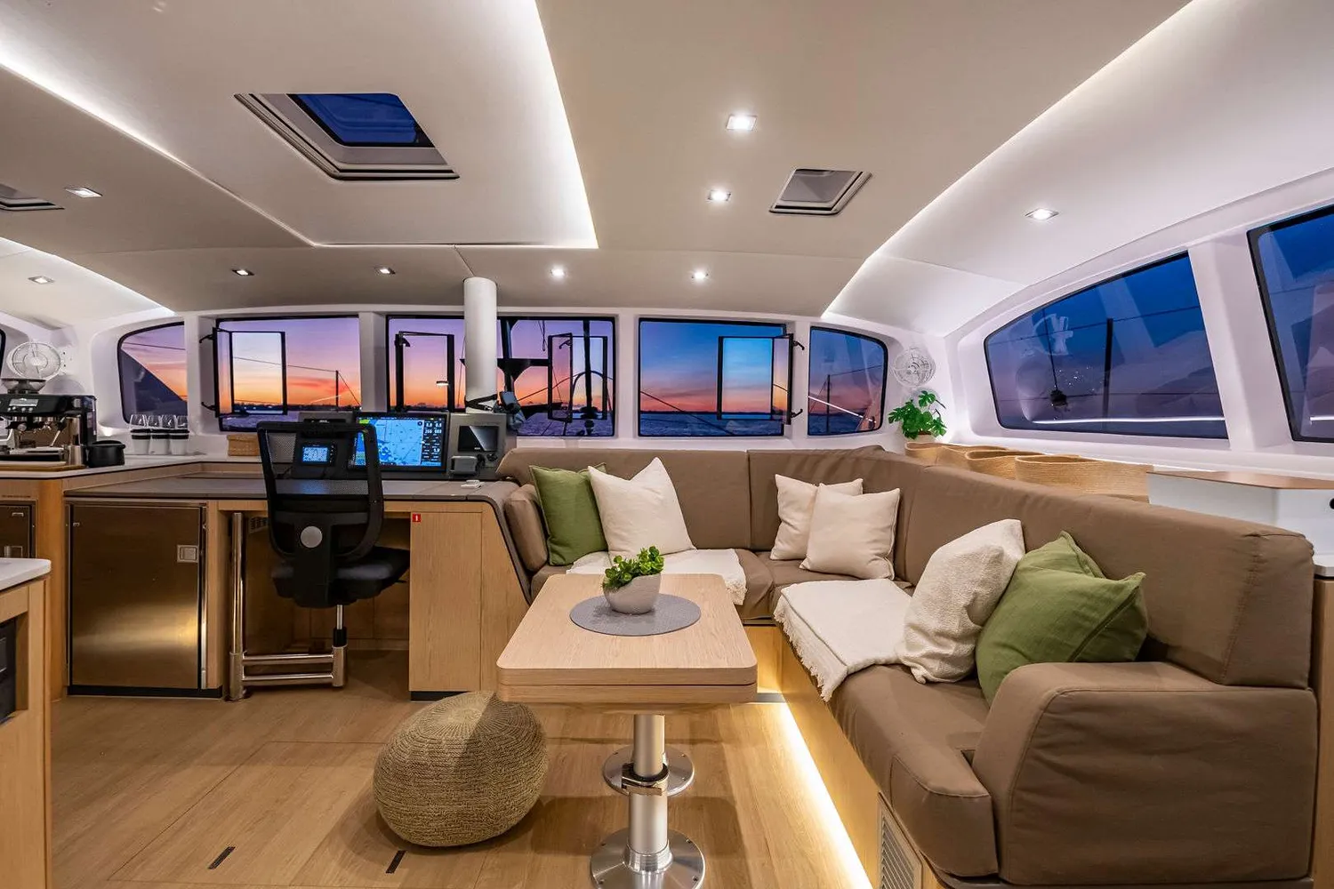 yacht-581105