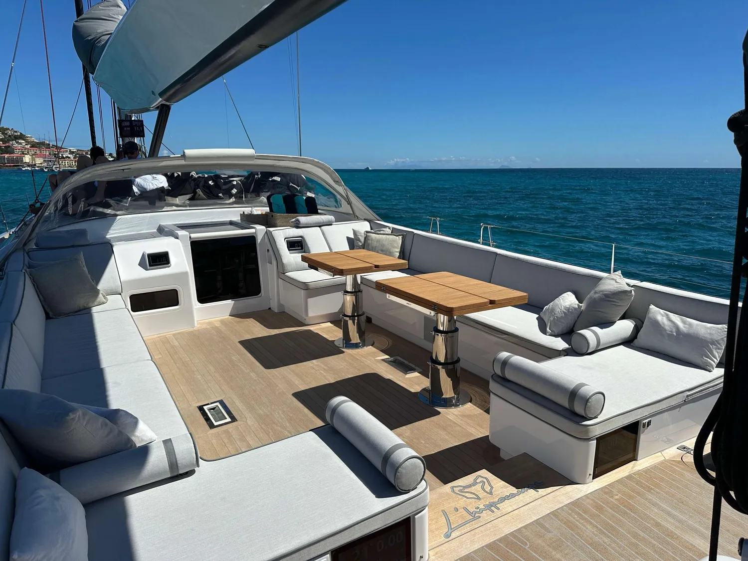 yacht-588932