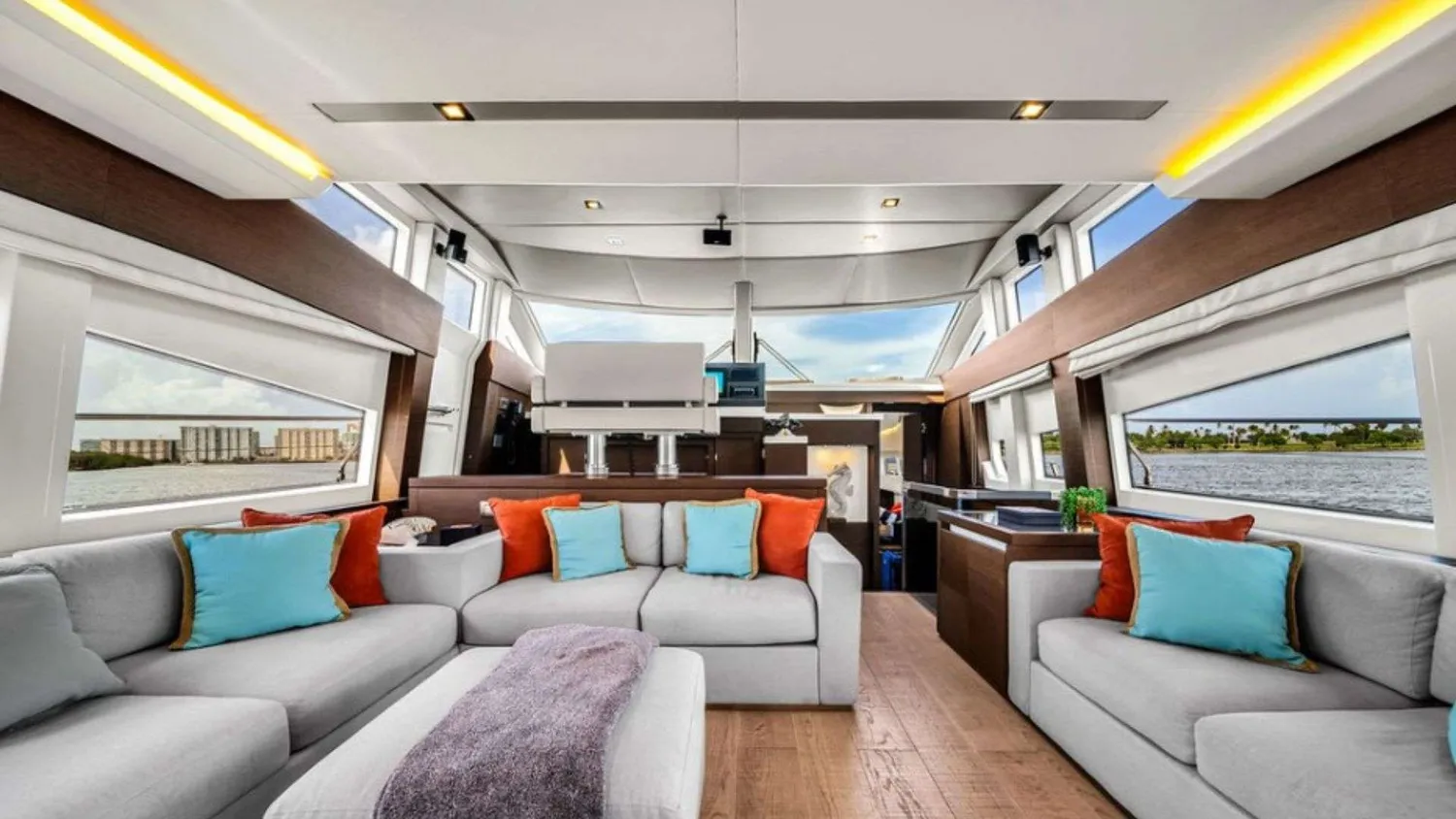 yacht-581087