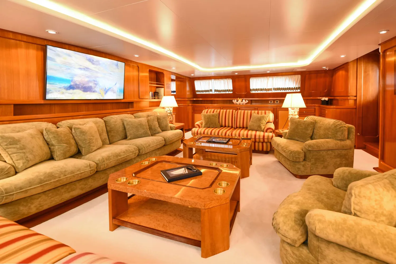 yacht-566134