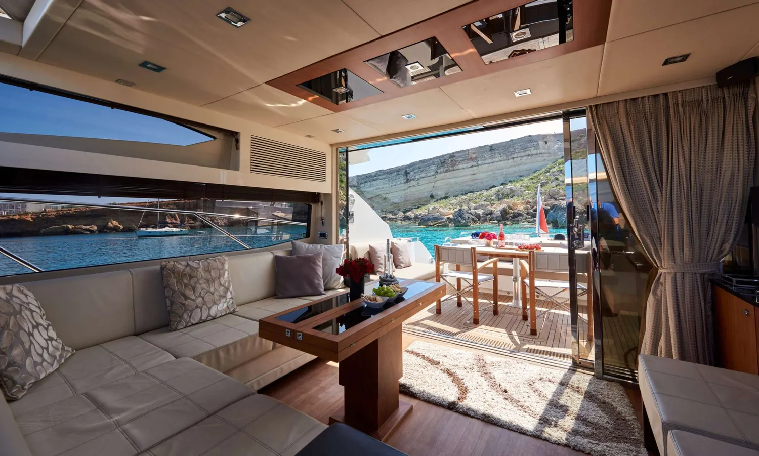 yacht-576930