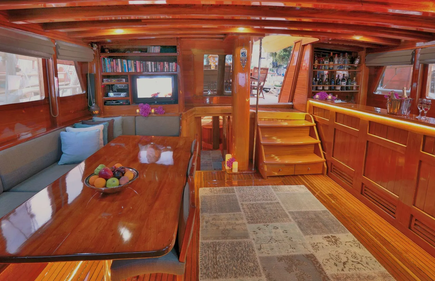 yacht-574300
