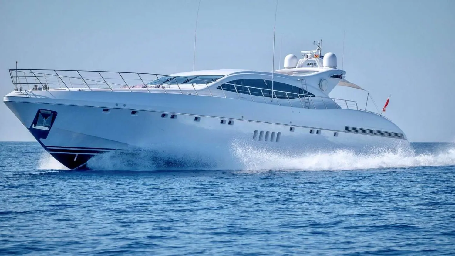 yacht-573127