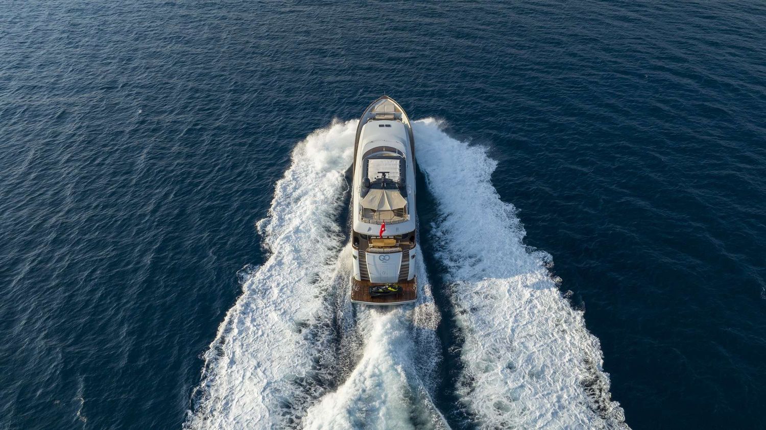 yacht-550698