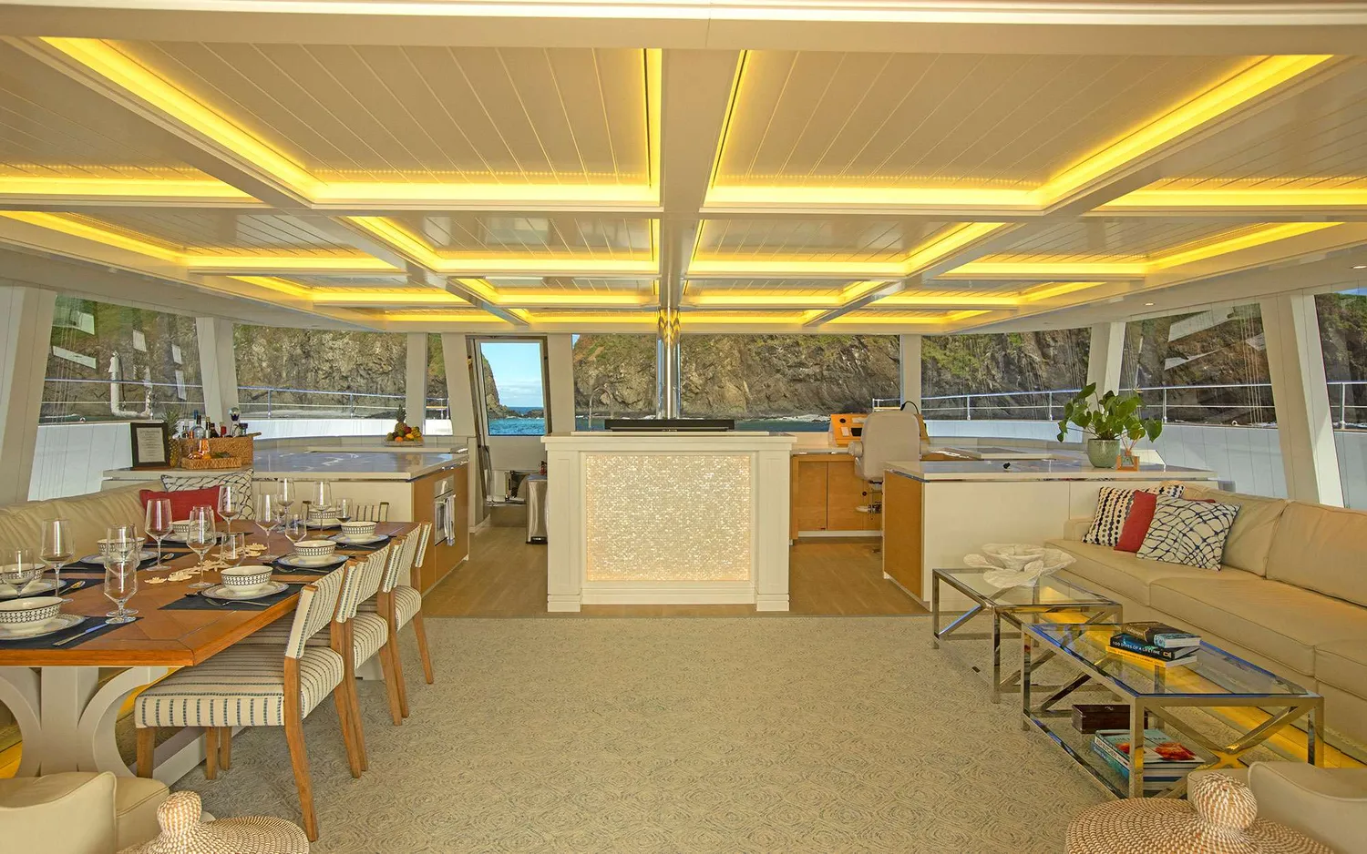 yacht-581343