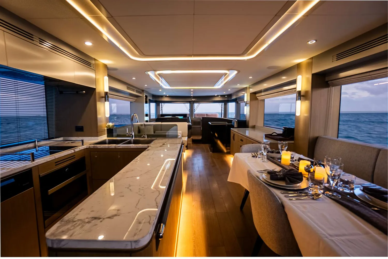 yacht-568542