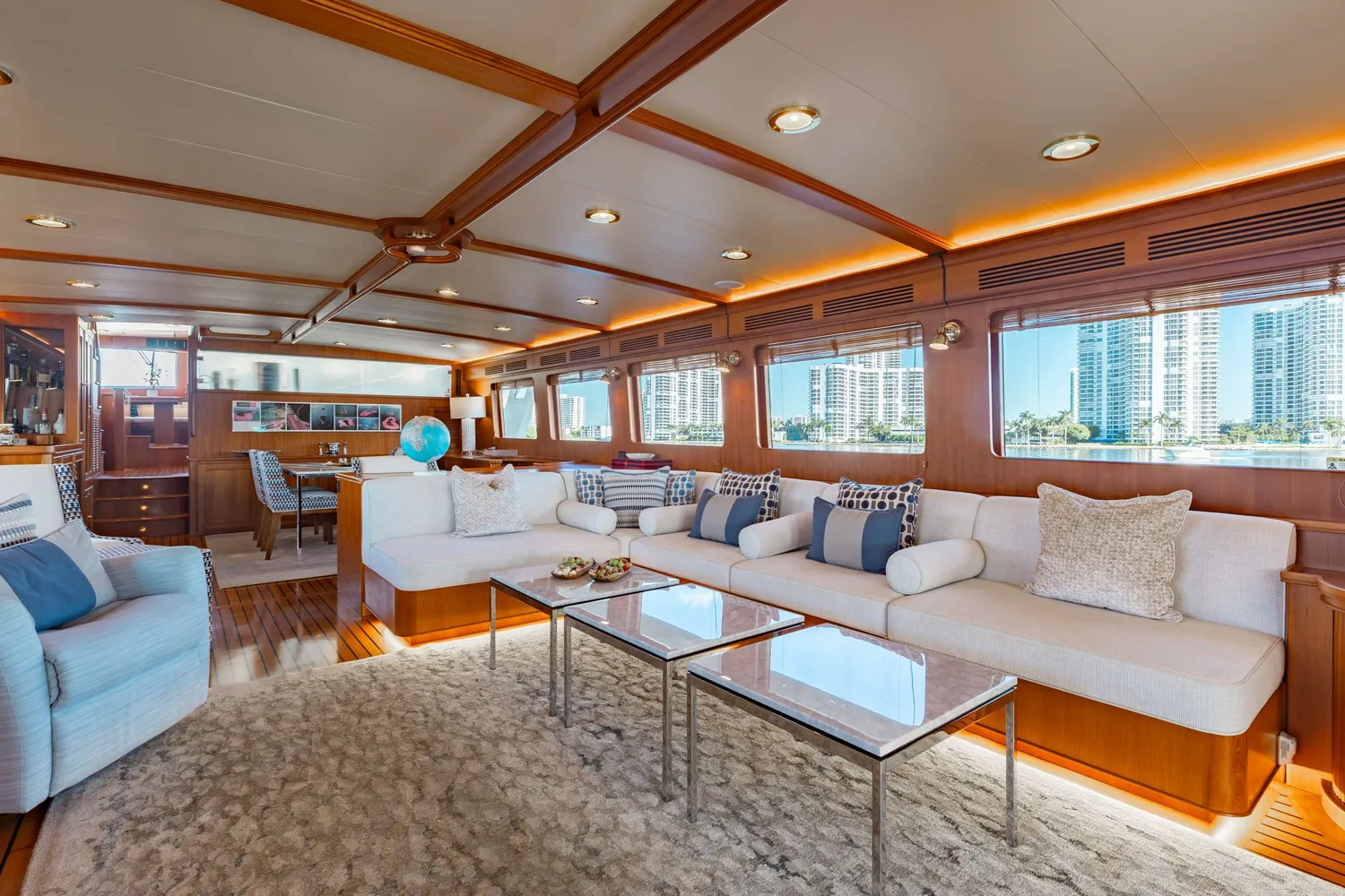 yacht-572929