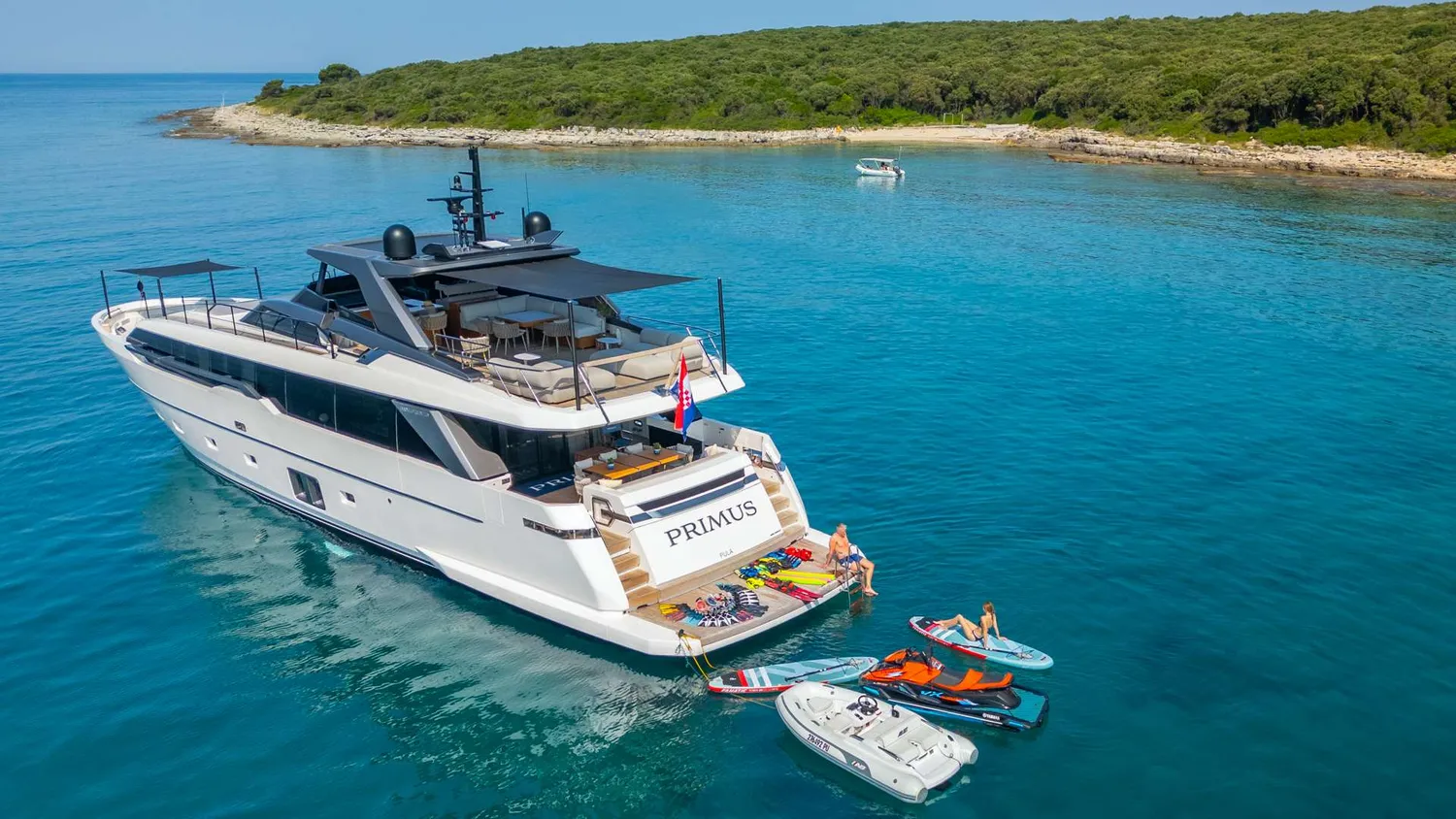 yacht-573458