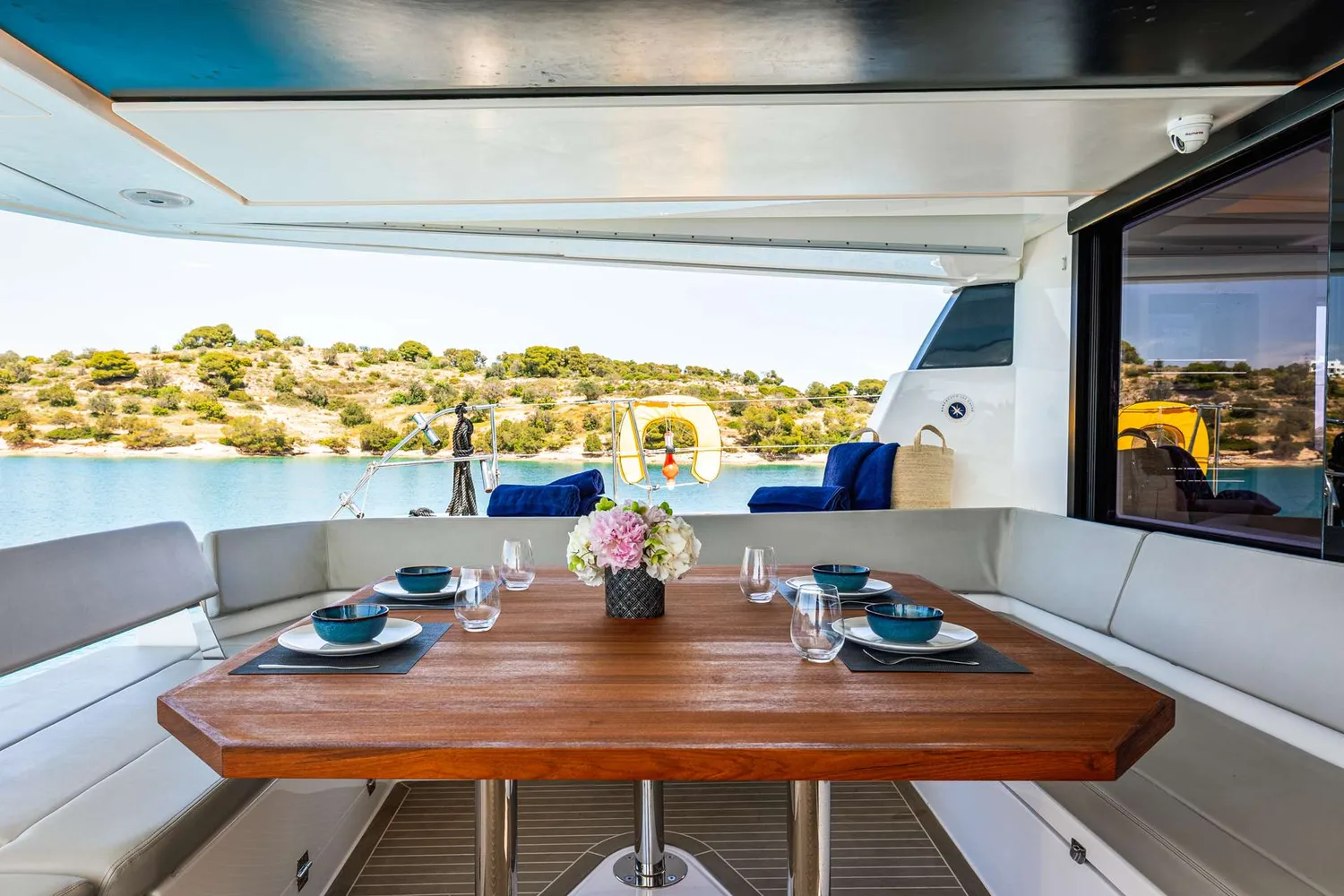 yacht-576891