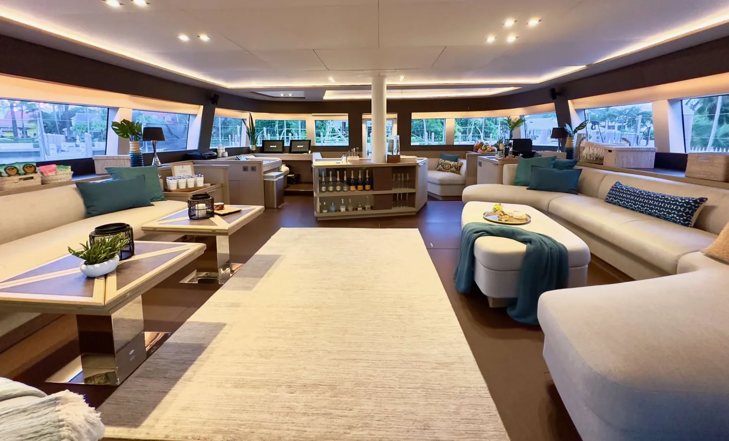 yacht-576503