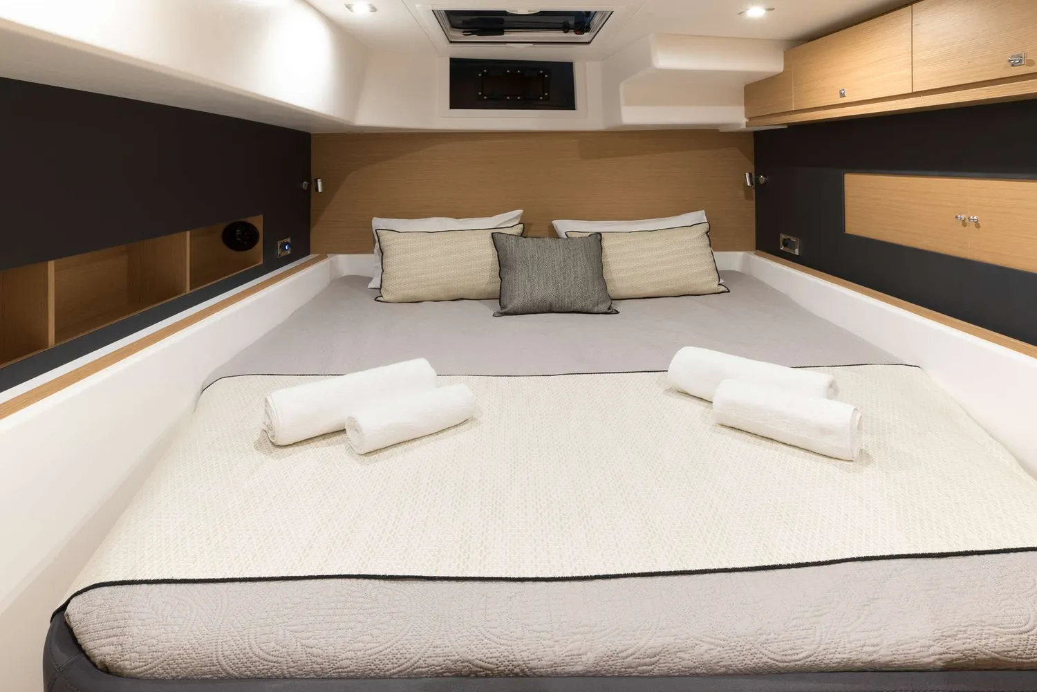 yacht-597724