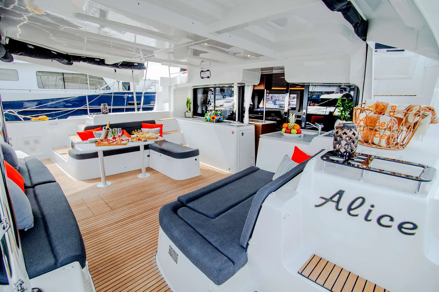 yacht-574921