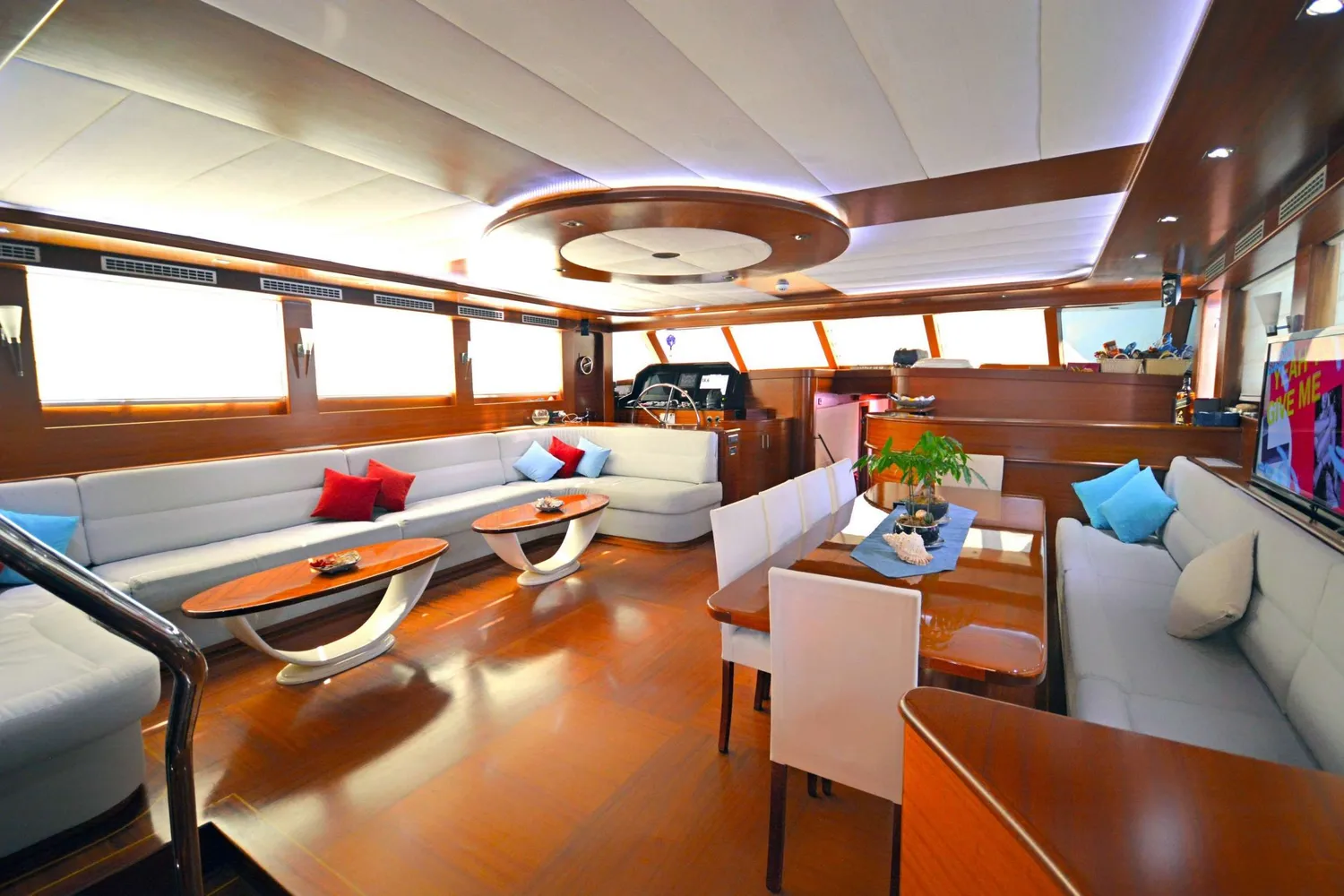yacht-596581