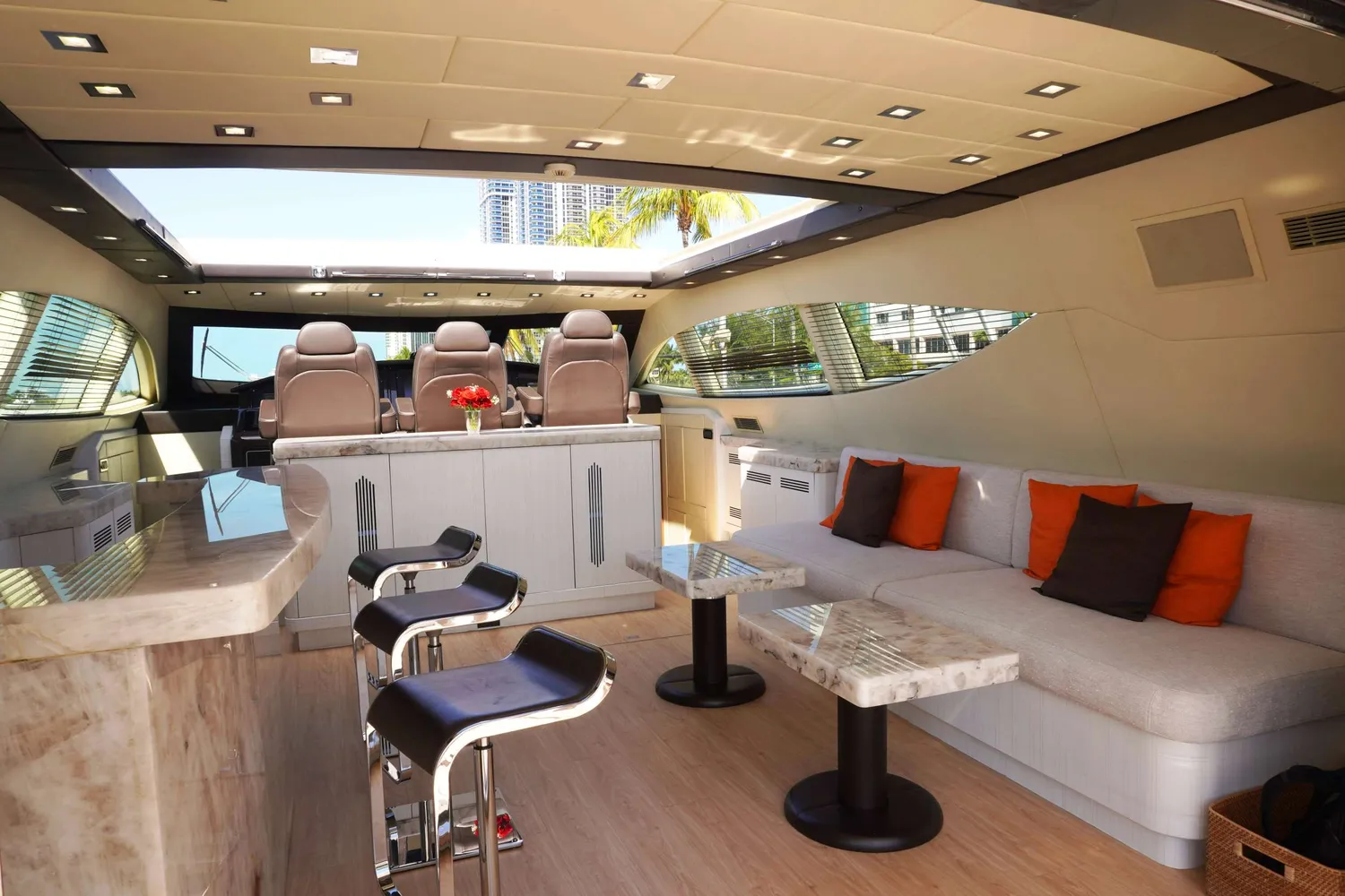 yacht-588523
