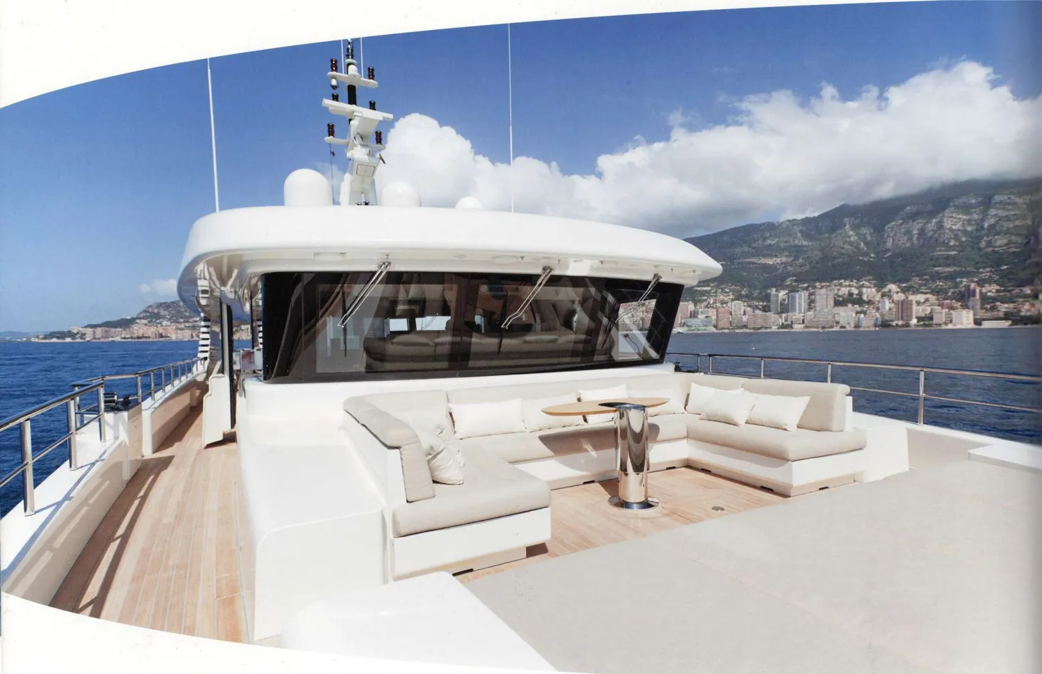 yacht-583710
