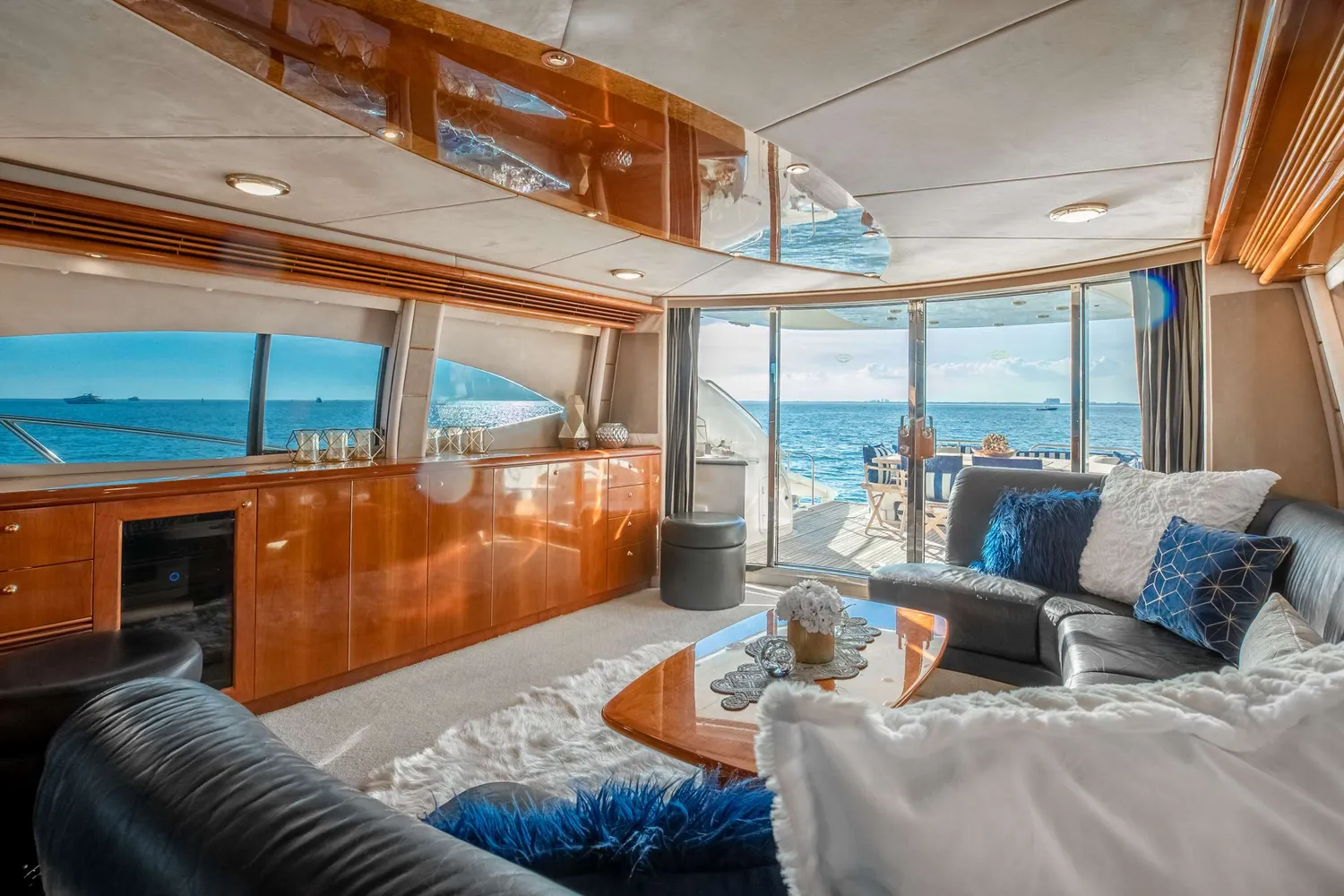 yacht-589302