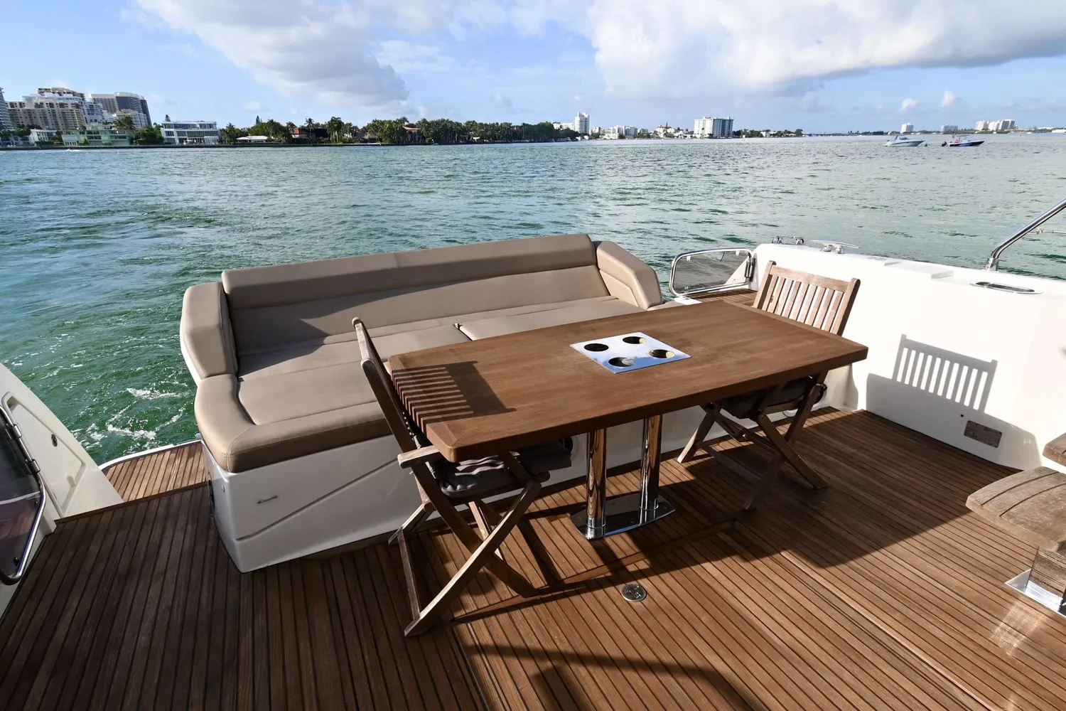 yacht-598436