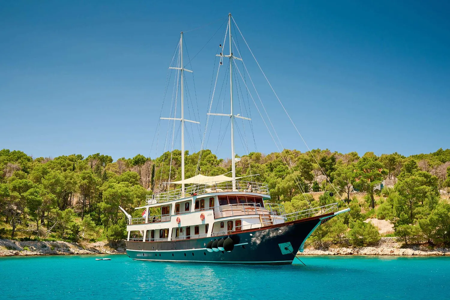 yacht-565318