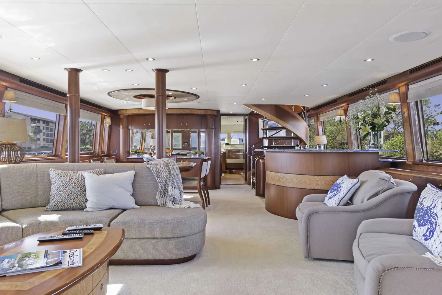 yacht-597575