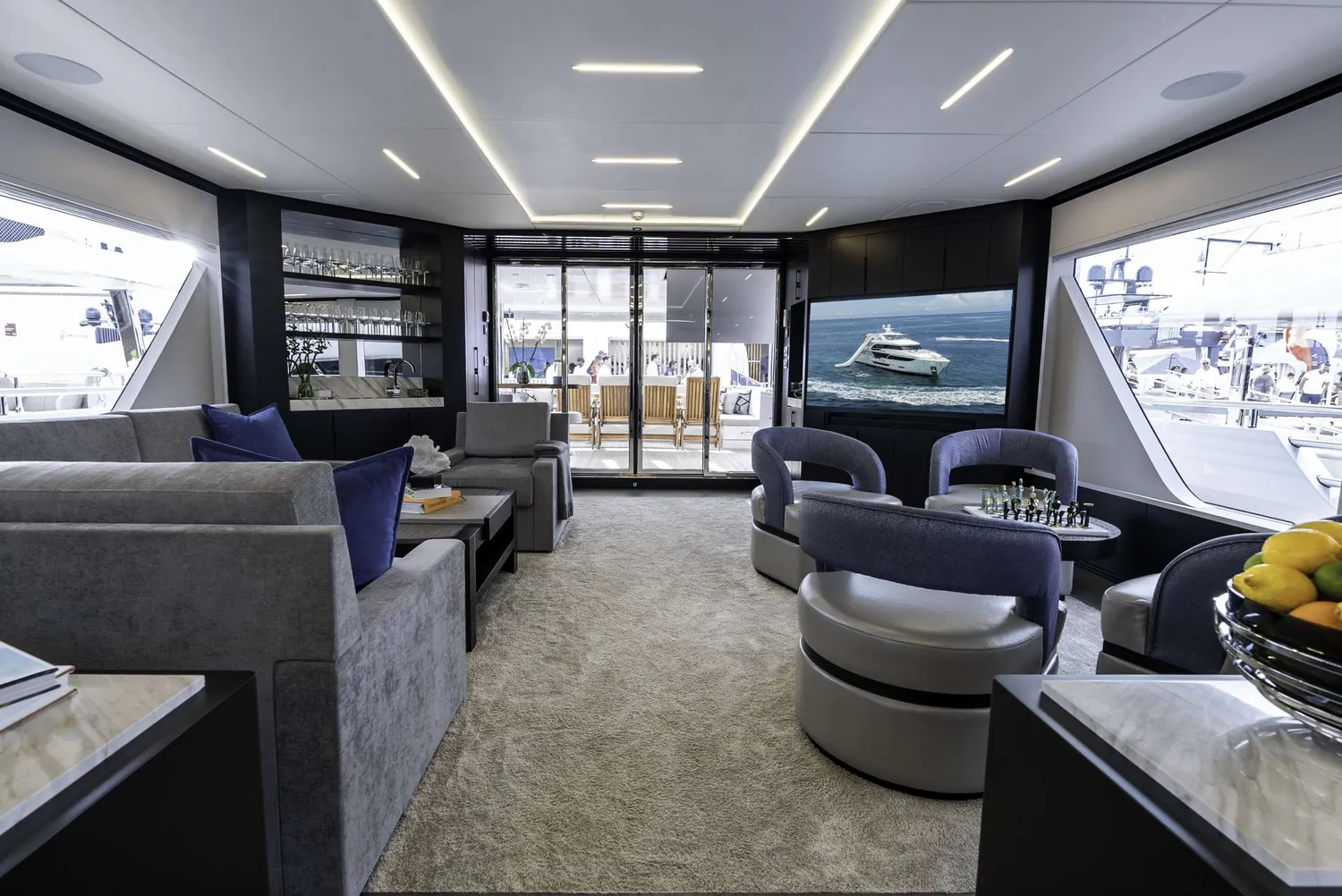 yacht-582872